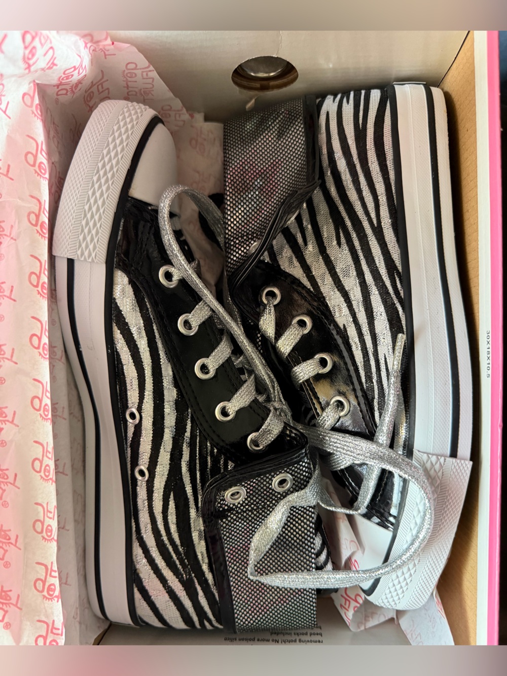 NIB Gotta Flurt Black & Silver Zebra-Pattern High Top Sneakers SIZE 7.5